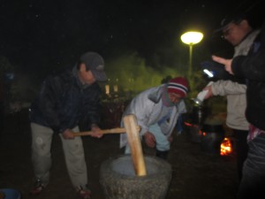 ⑤　餅つき
